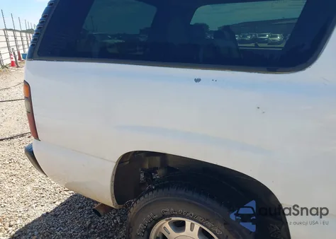 2002 GMC Yukon Xl 1500 Slt z USA, uszkodzony, nr VIN 1GKEC16Z82J163585